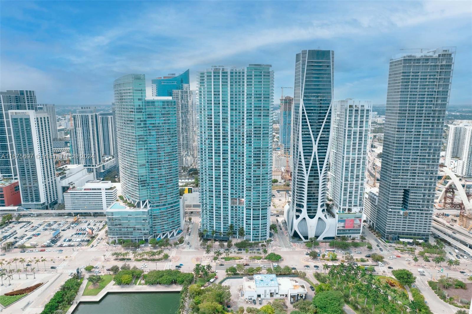900 Biscayne Blvd #2304, Miami FL 33132
