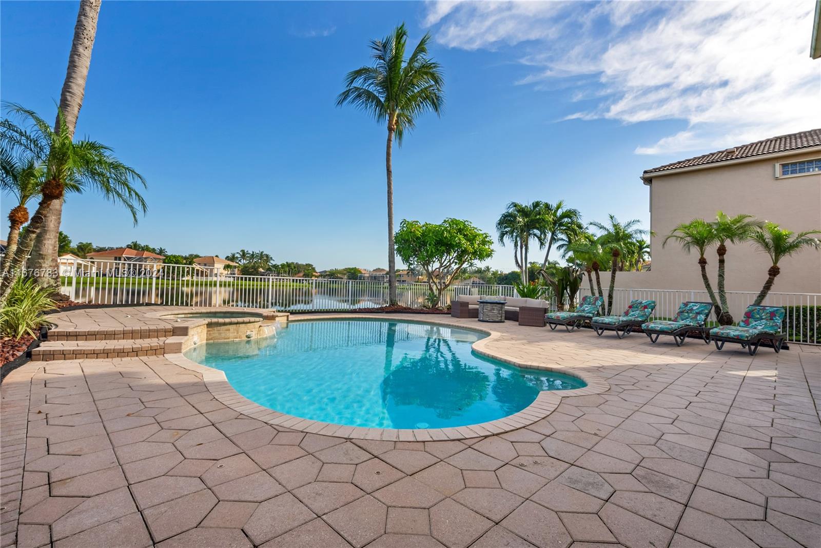 8343 Genova Way, Lake Worth, Florida image 39