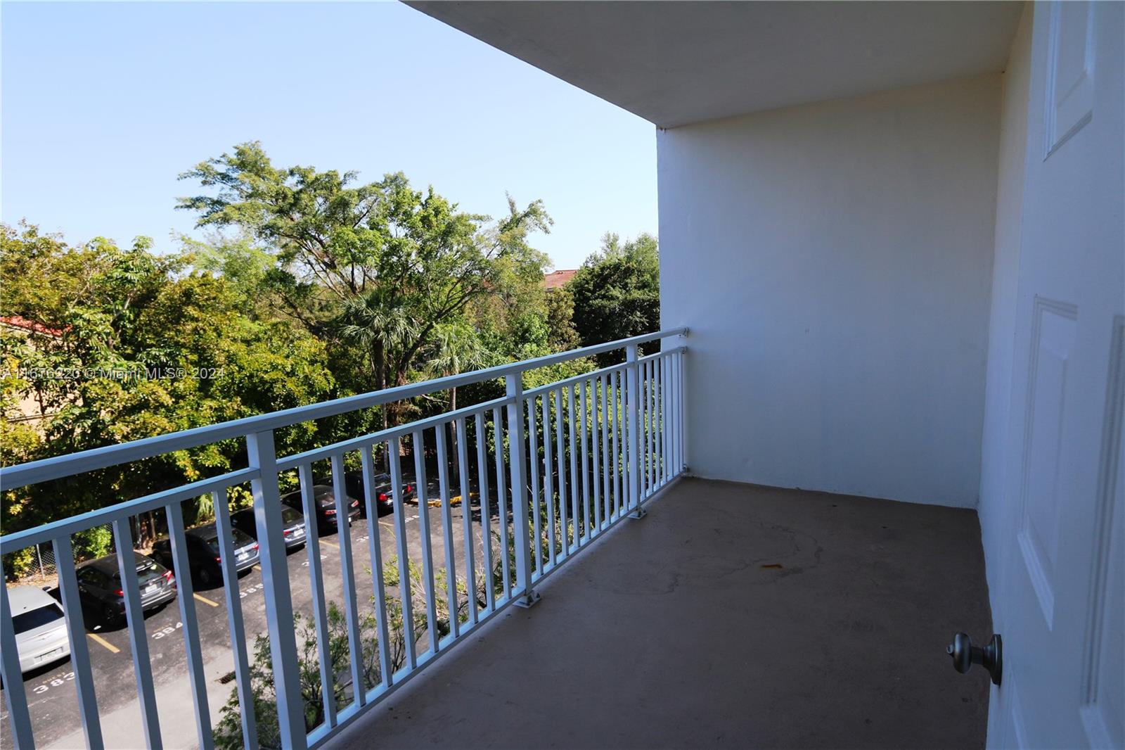 Listing Photo 23