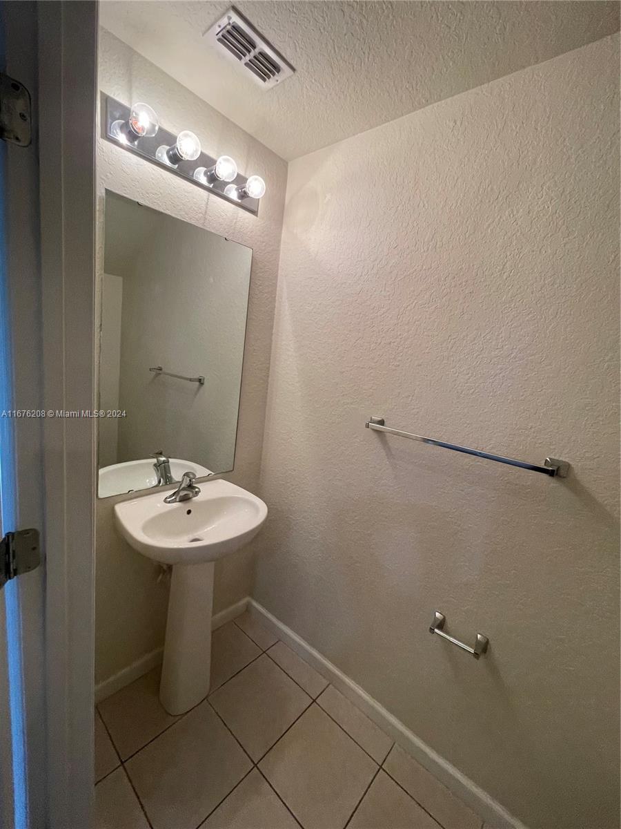 4425 Sw 52 Cir #102, Ocala, Florida image 9