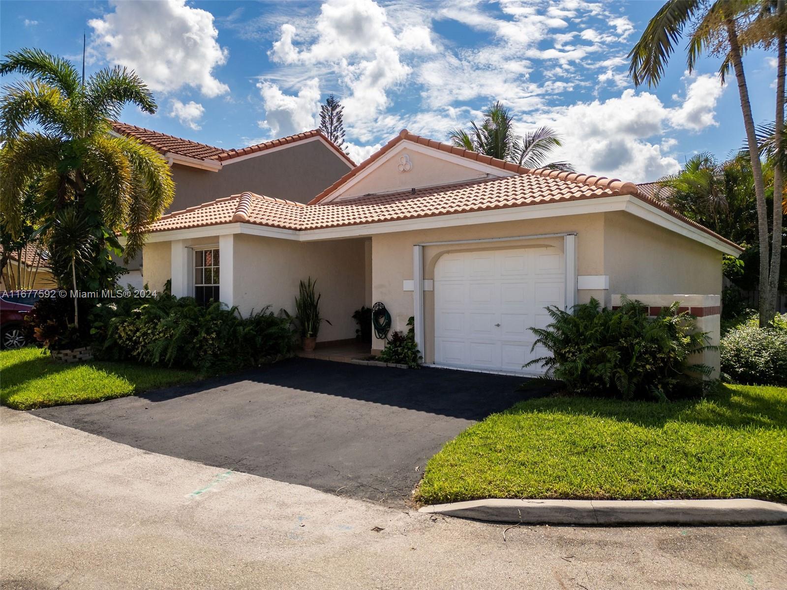 1399 Seagrape Cir, Weston, Florida image 20