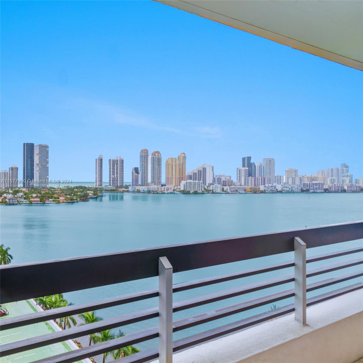 3530 Mystic Pointe Dr #1714, Aventura FL 33180