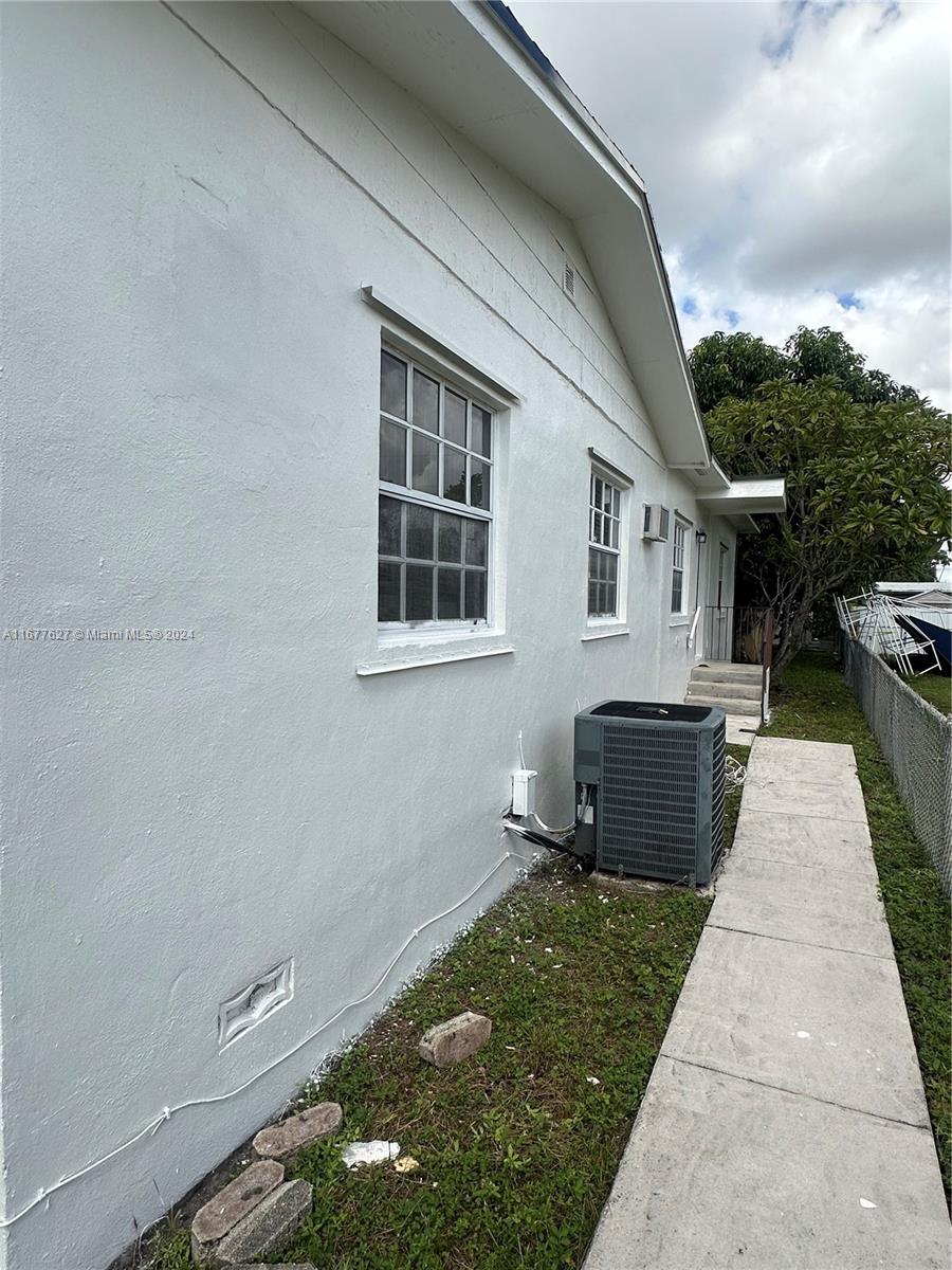 101 E 41st St, Hialeah, Florida image 22