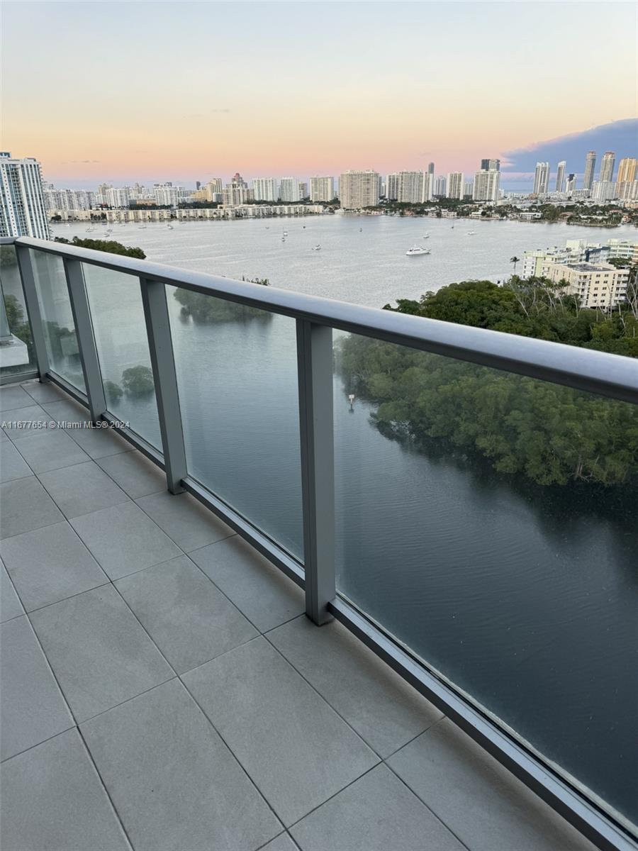 16385 Biscayne Blvd #1817, North Miami Beach, Florida image 40