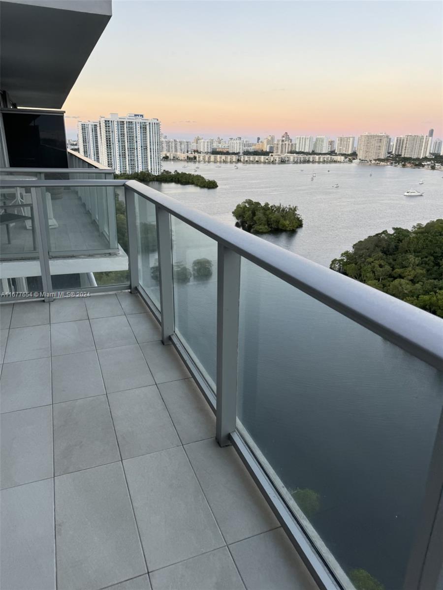 16385 Biscayne Blvd #1817, North Miami Beach, Florida image 41