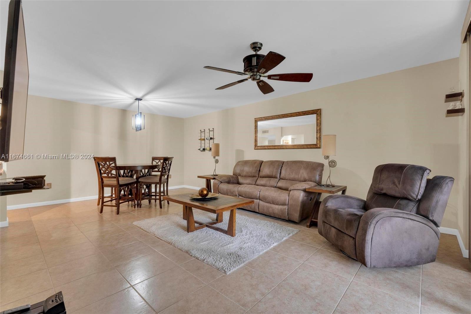 1490 Sheridan St #6A, Hollywood, Florida image 2