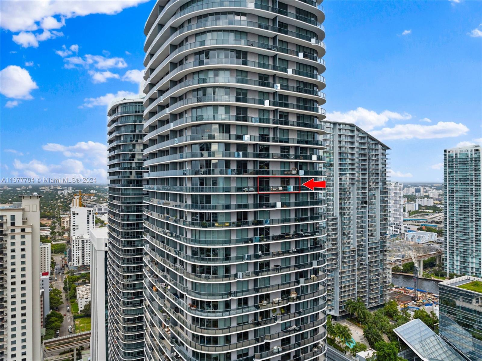 45 SW 9th St #3802, Miami FL 33130