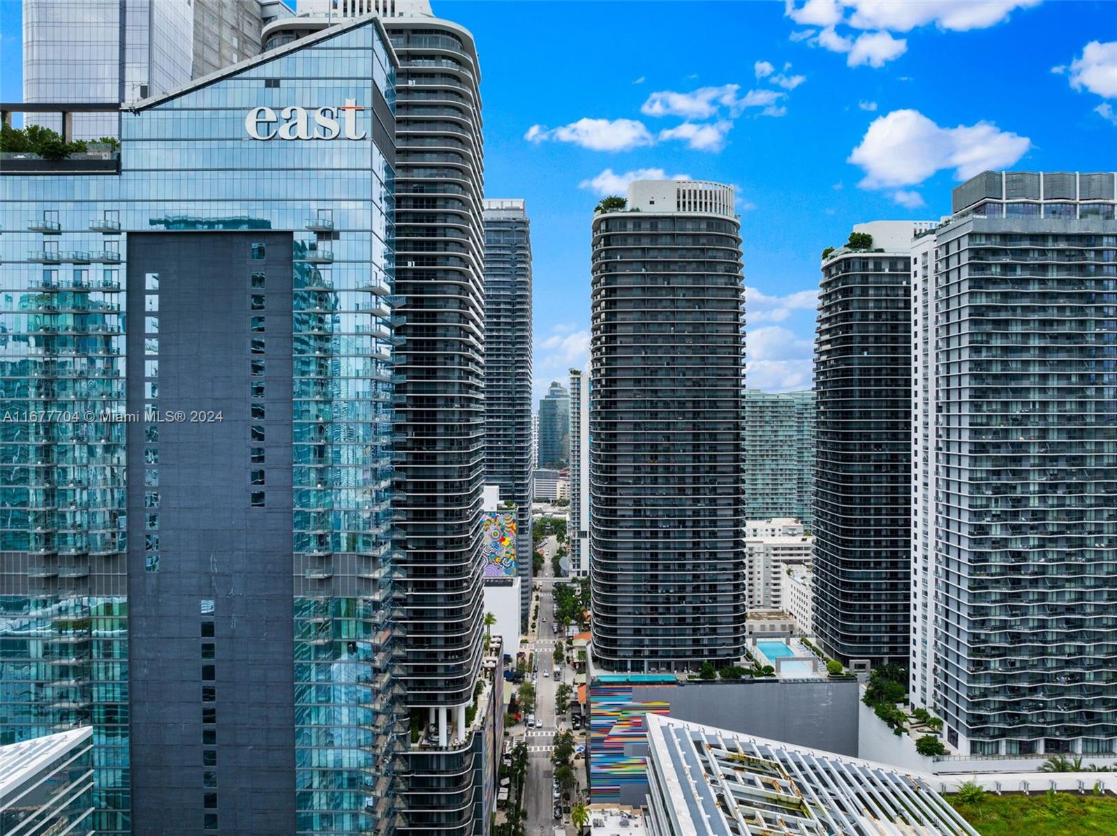 45 SW 9th St #3802, Miami FL 33130