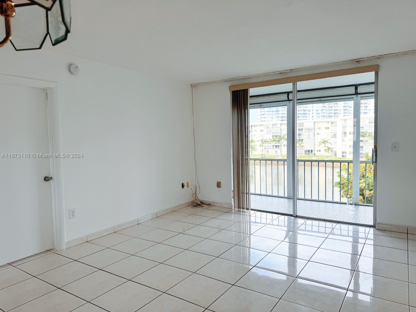 2903 Point East Dr #K411, Aventura, Florida image 15