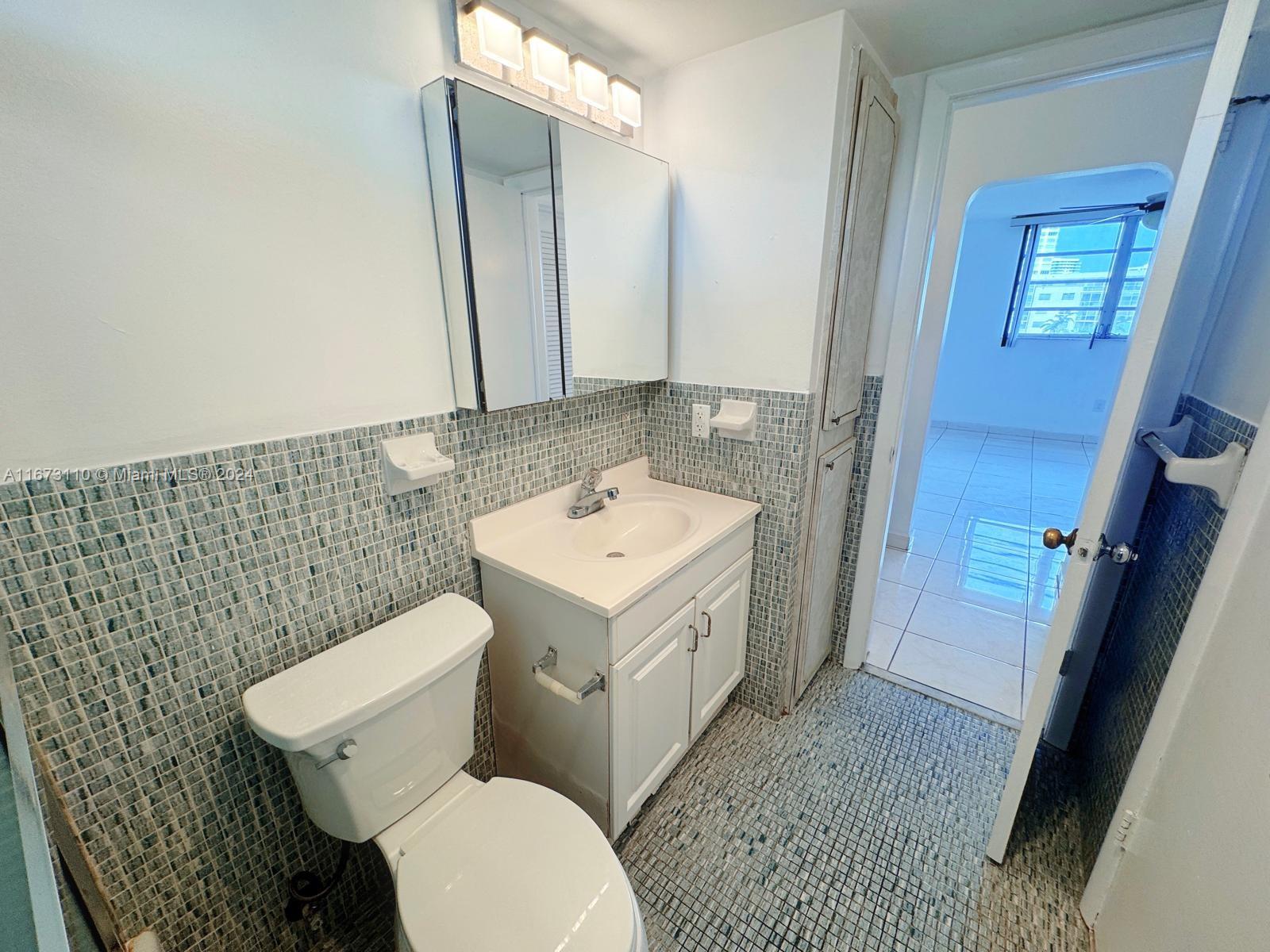 2903 Point East Dr #K411, Aventura, Florida image 21