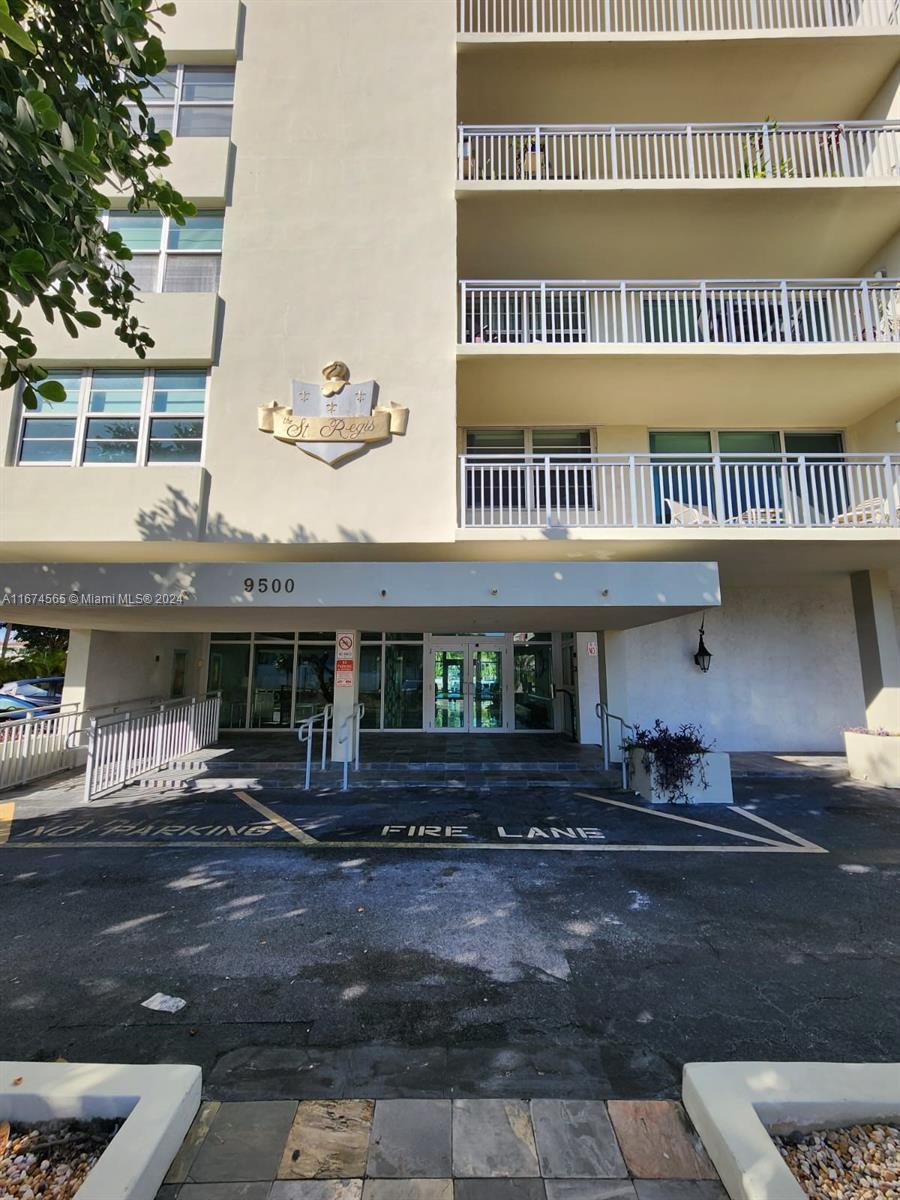 9500 W Bay Harbor Dr #4F, Bay Harbor Islands, Florida image 2