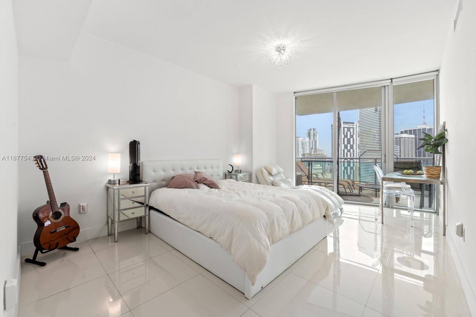 350 S Miami Ave #2201, Miami FL 33130
