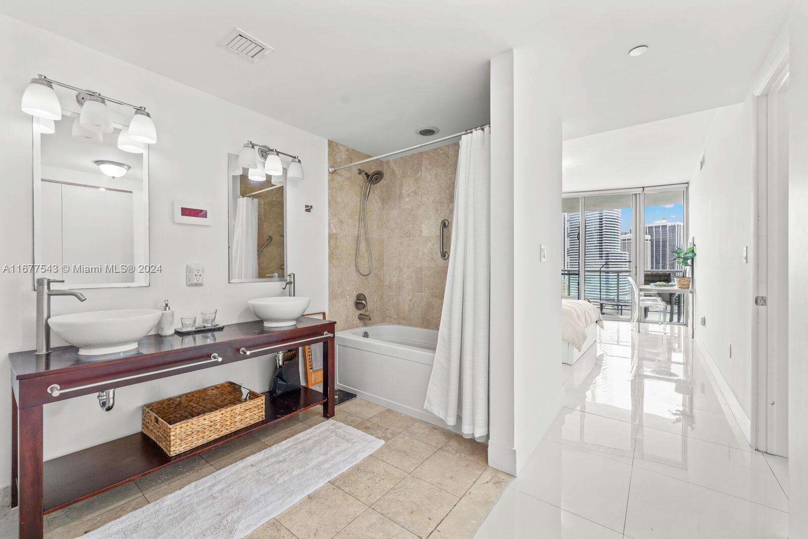 350 S Miami Ave #2201, Miami FL 33130