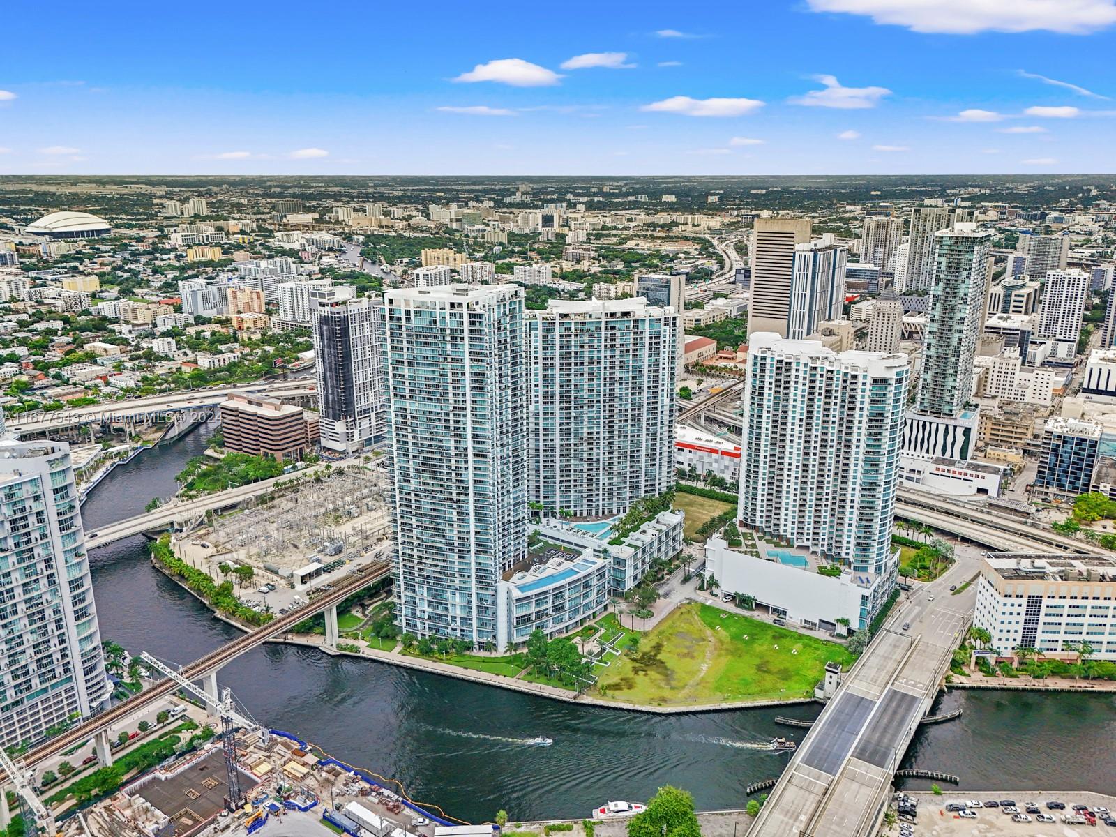 350 S Miami Ave #2201, Miami FL 33130