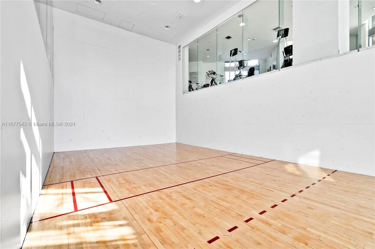 350 S Miami Ave #2201, Miami FL 33130