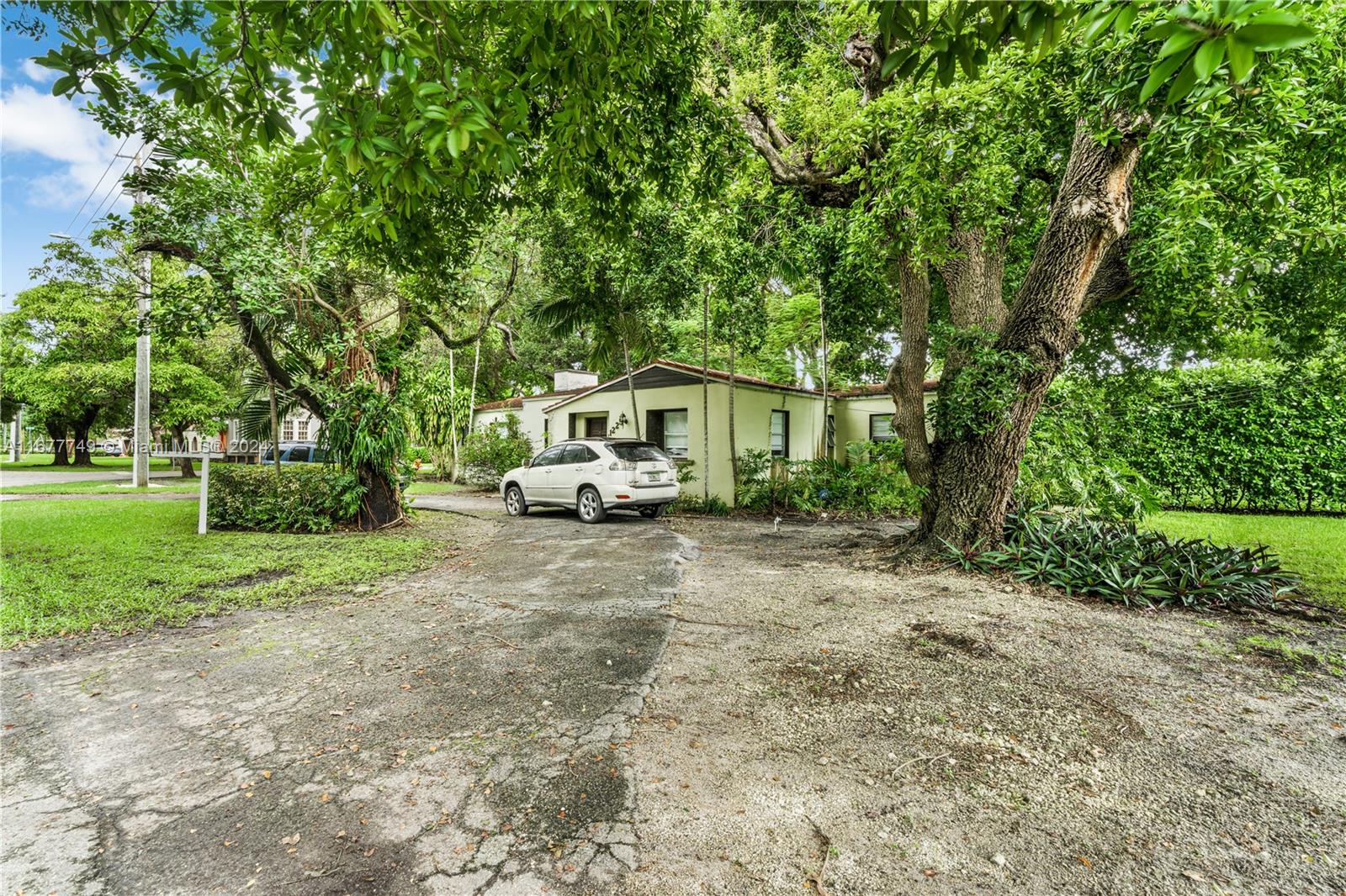 1225 Cortez St, Coral Gables, Florida image 4