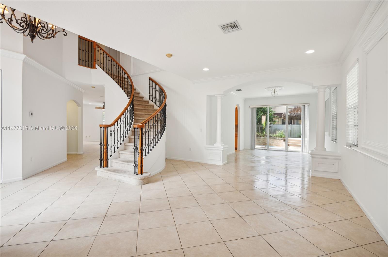 2296 Ridgewood Cir, Royal Palm Beach, Florida image 4