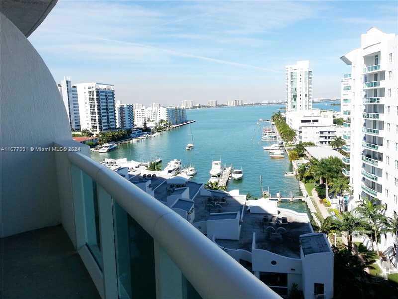 Beautiful fully furnished and fully equipped two bedroom in a luxurious waterfront gated community. Functional & spacious layout with a custom design kitchen. The building features included are gym, doorman, 24 hour security and much more. Minutes from the beach, airport & downtown. Great central location. In the heart of north Bay Village.