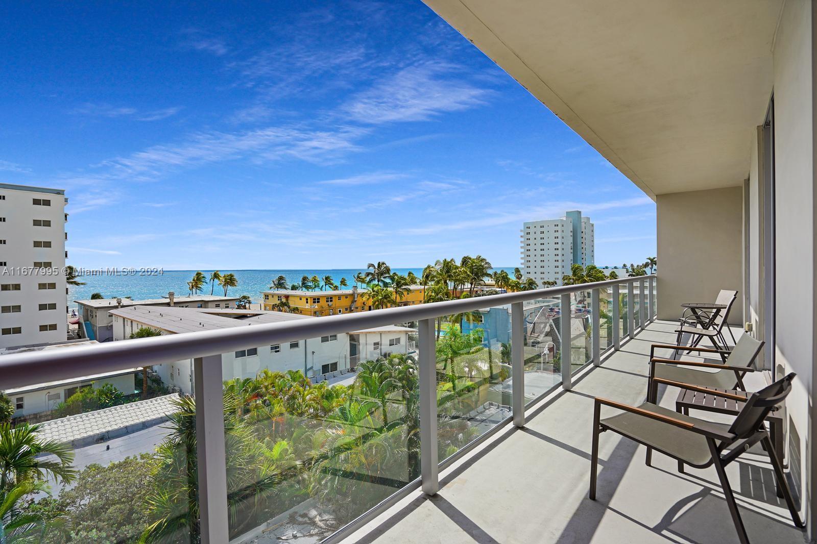 Residential, Hollywood, Florida image 3