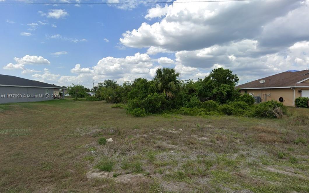 469 Raymer St, Lehigh Acres, Florida image 1