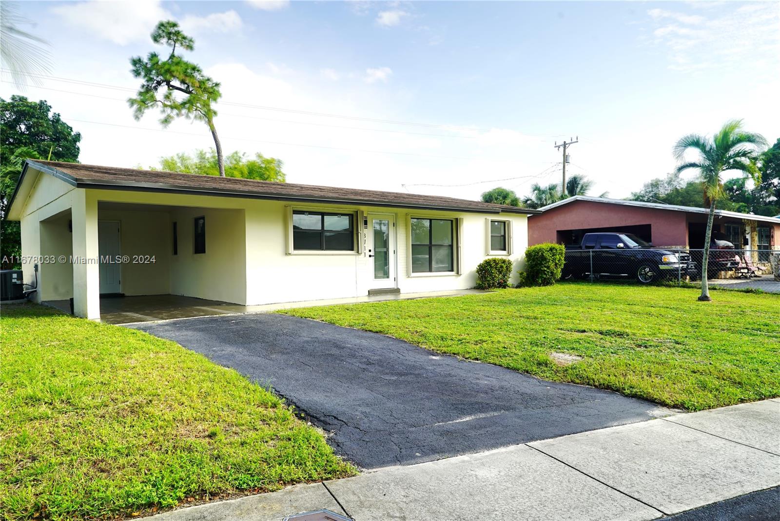 3711 NW 7th Pl, Lauderhill, Florida image 2