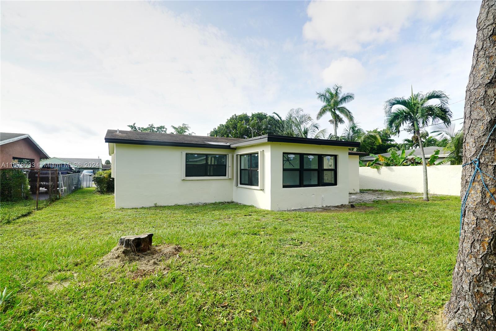 3711 NW 7th Pl, Lauderhill, Florida image 37