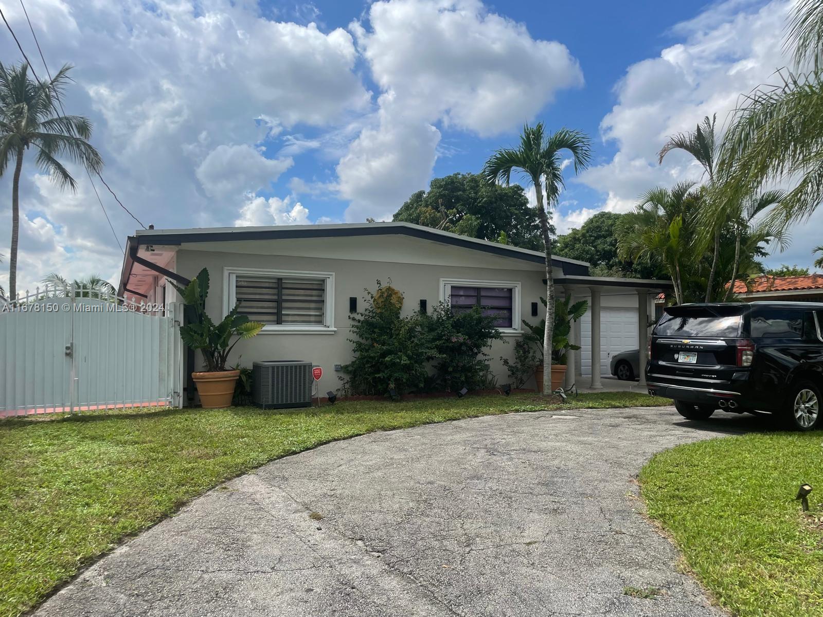 600 W 63rd Dr, Hialeah, Florida image 1