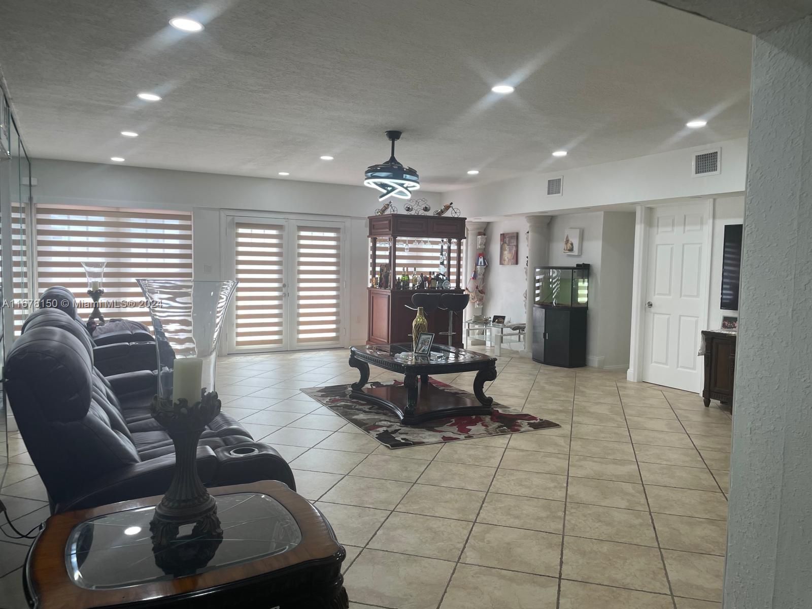 600 W 63rd Dr, Hialeah, Florida image 28