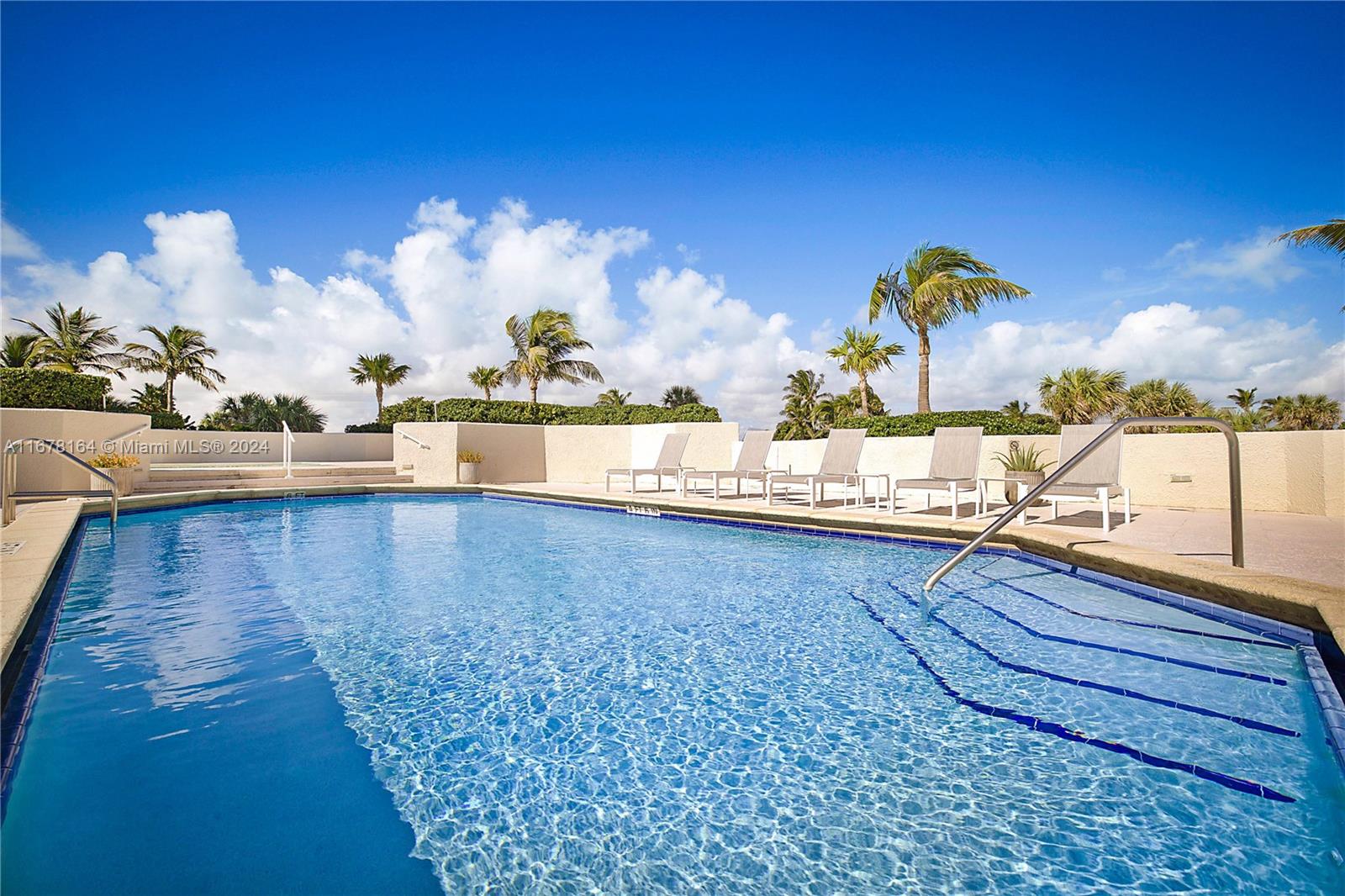 5550 N Ocean Drive #8B, Singer Island, Florida image 38