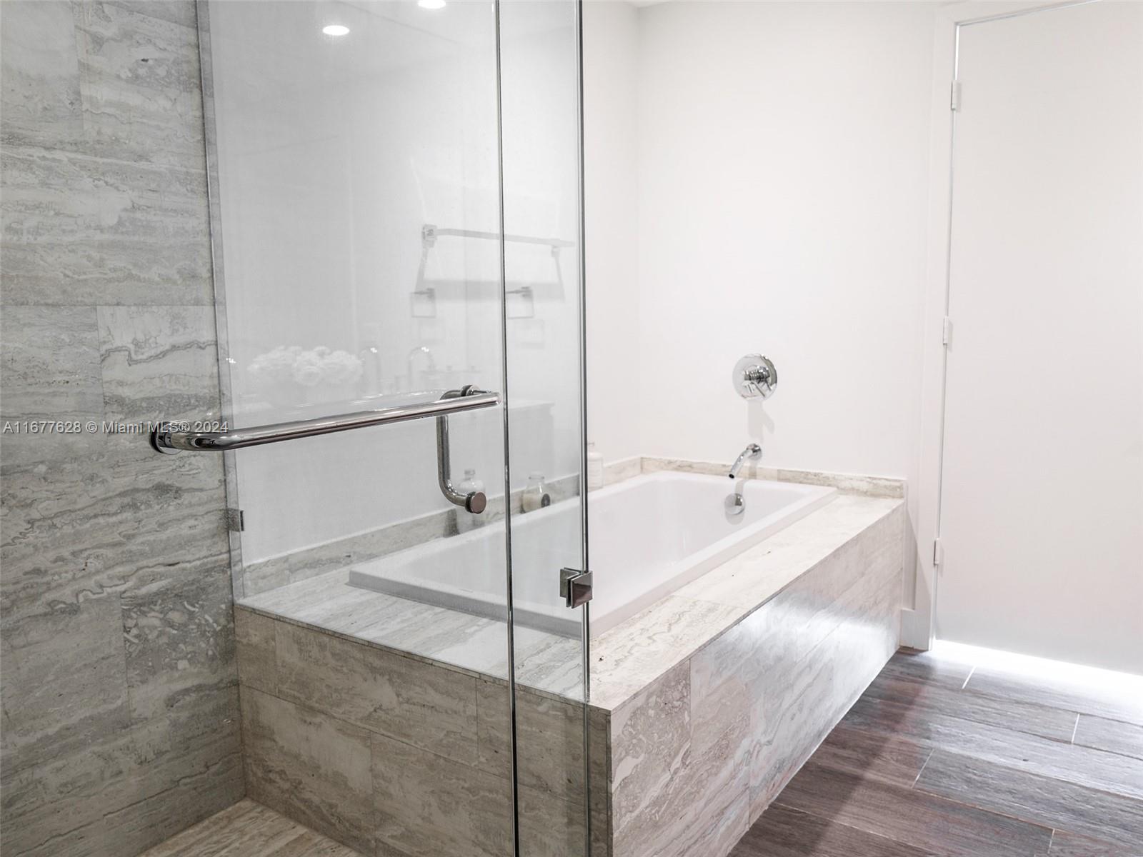 2900 NE 7th Ave #2205, Miami FL 33137