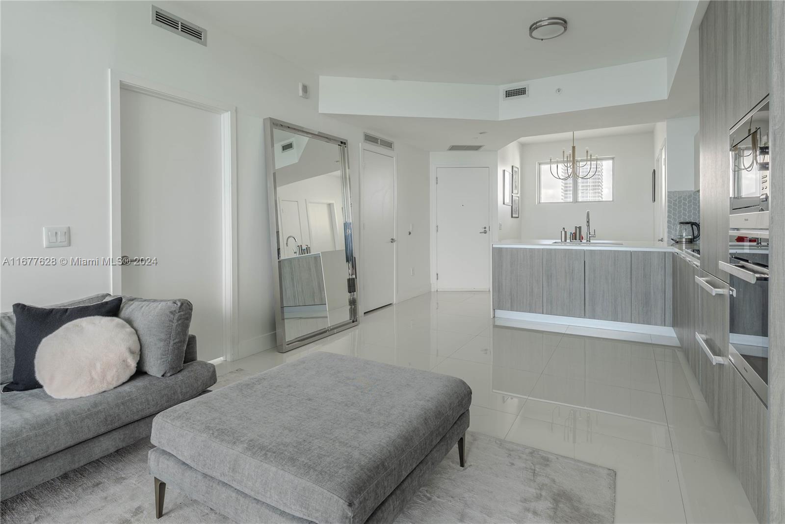 2900 NE 7th Ave #2205, Miami FL 33137