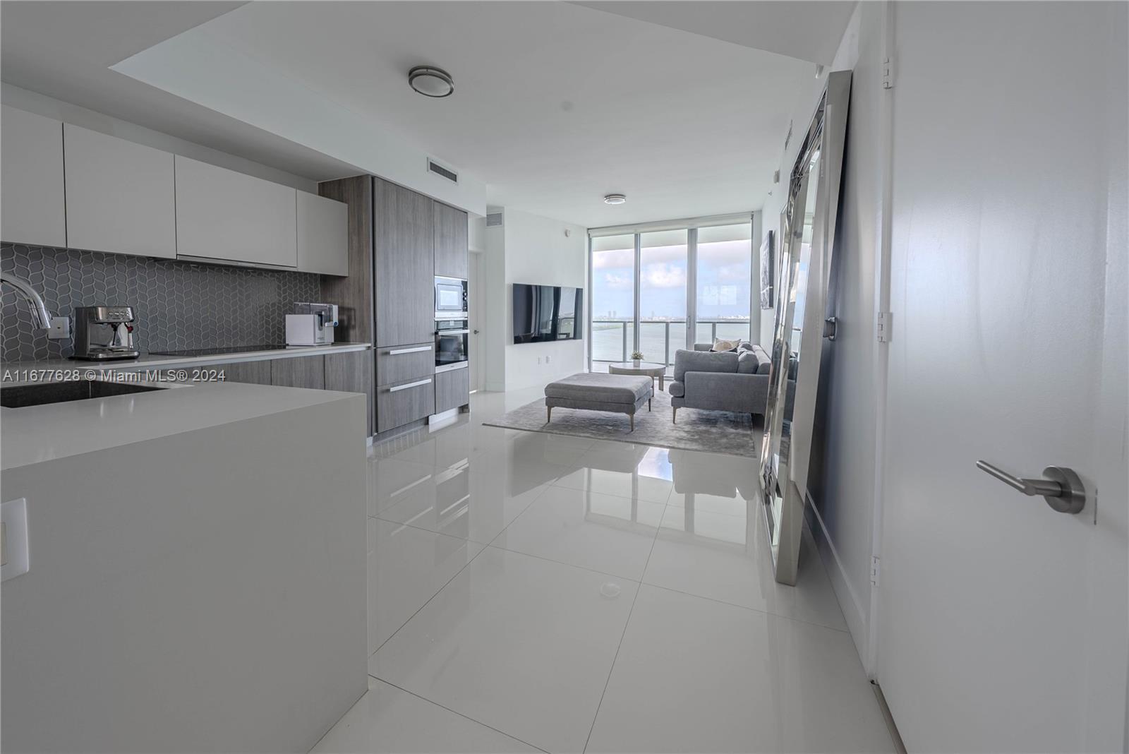 2900 NE 7th Ave #2205, Miami FL 33137