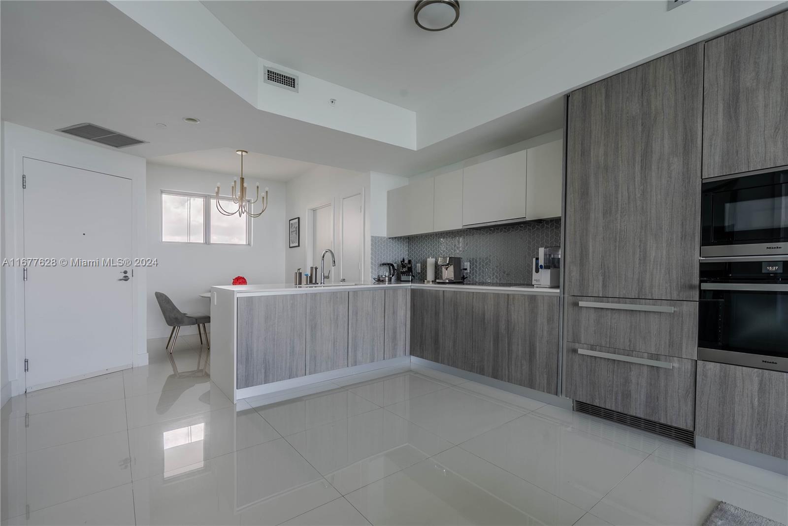 2900 NE 7th Ave #2205, Miami FL 33137