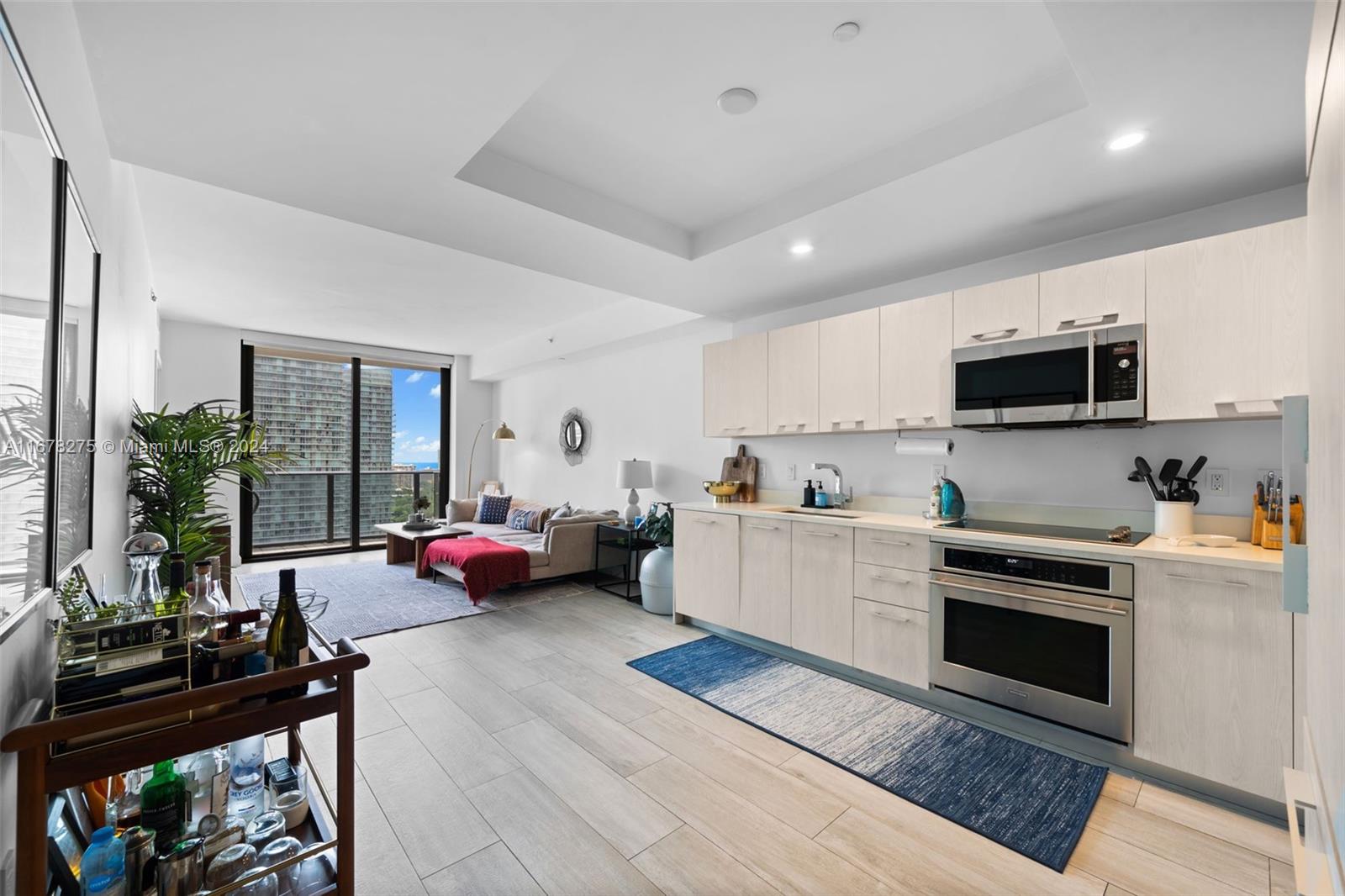 55 SW 9th St #2305, Miami FL 33130