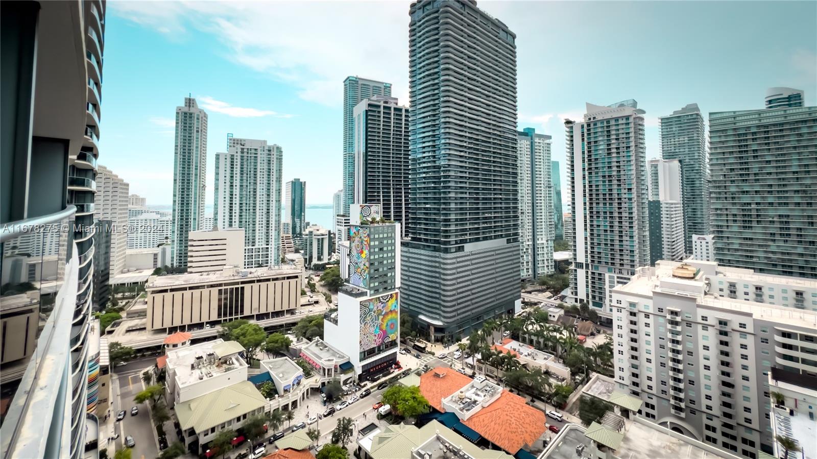 55 SW 9th St #2305, Miami FL 33130