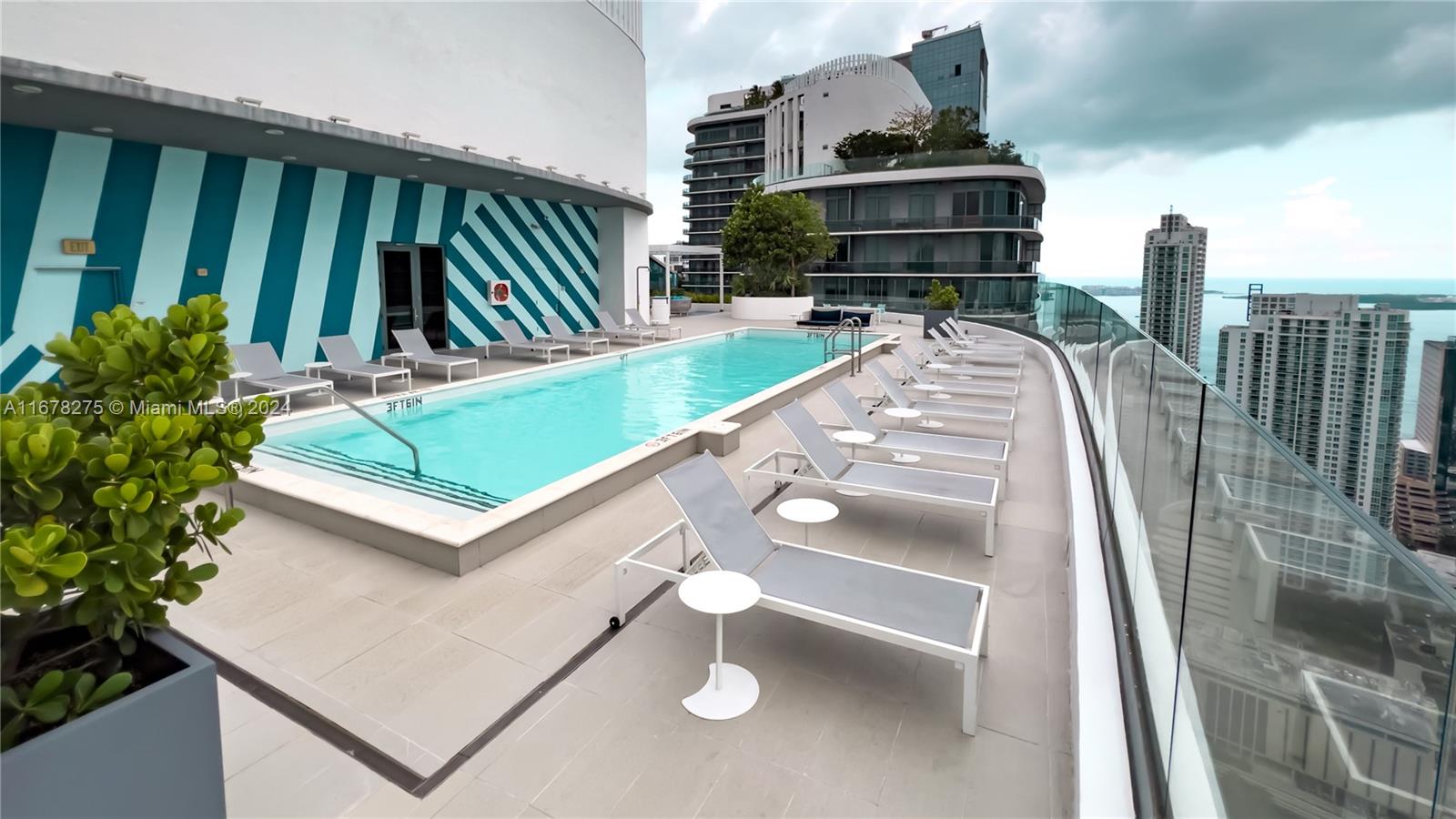 55 SW 9th St #2305, Miami FL 33130
