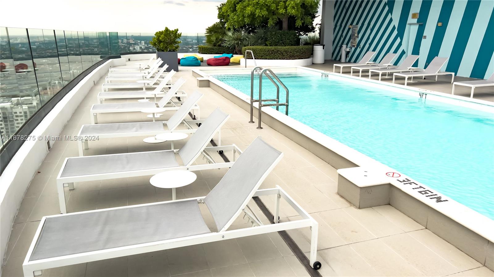 55 SW 9th St #2305, Miami FL 33130