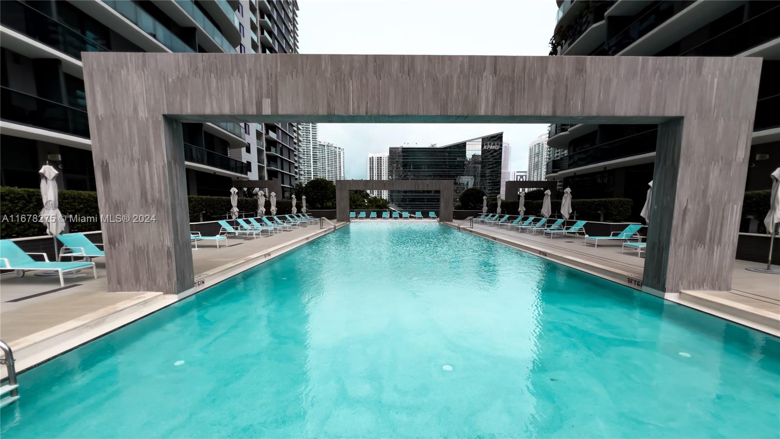 55 SW 9th St #2305, Miami FL 33130