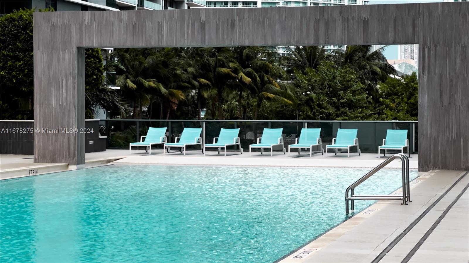 55 SW 9th St #2305, Miami FL 33130