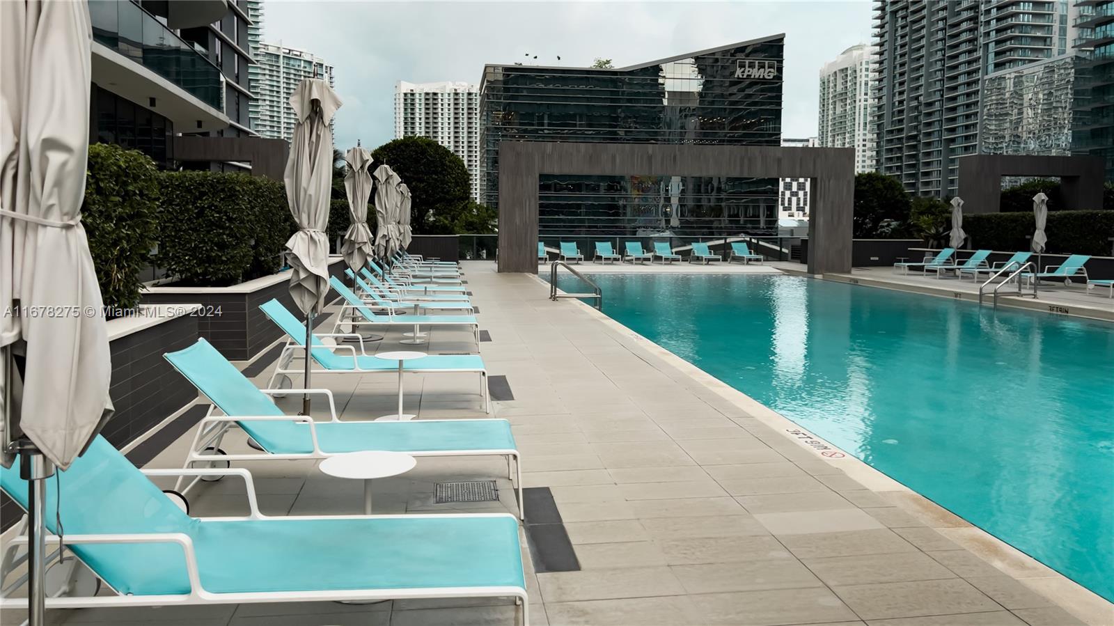 55 SW 9th St #2305, Miami FL 33130