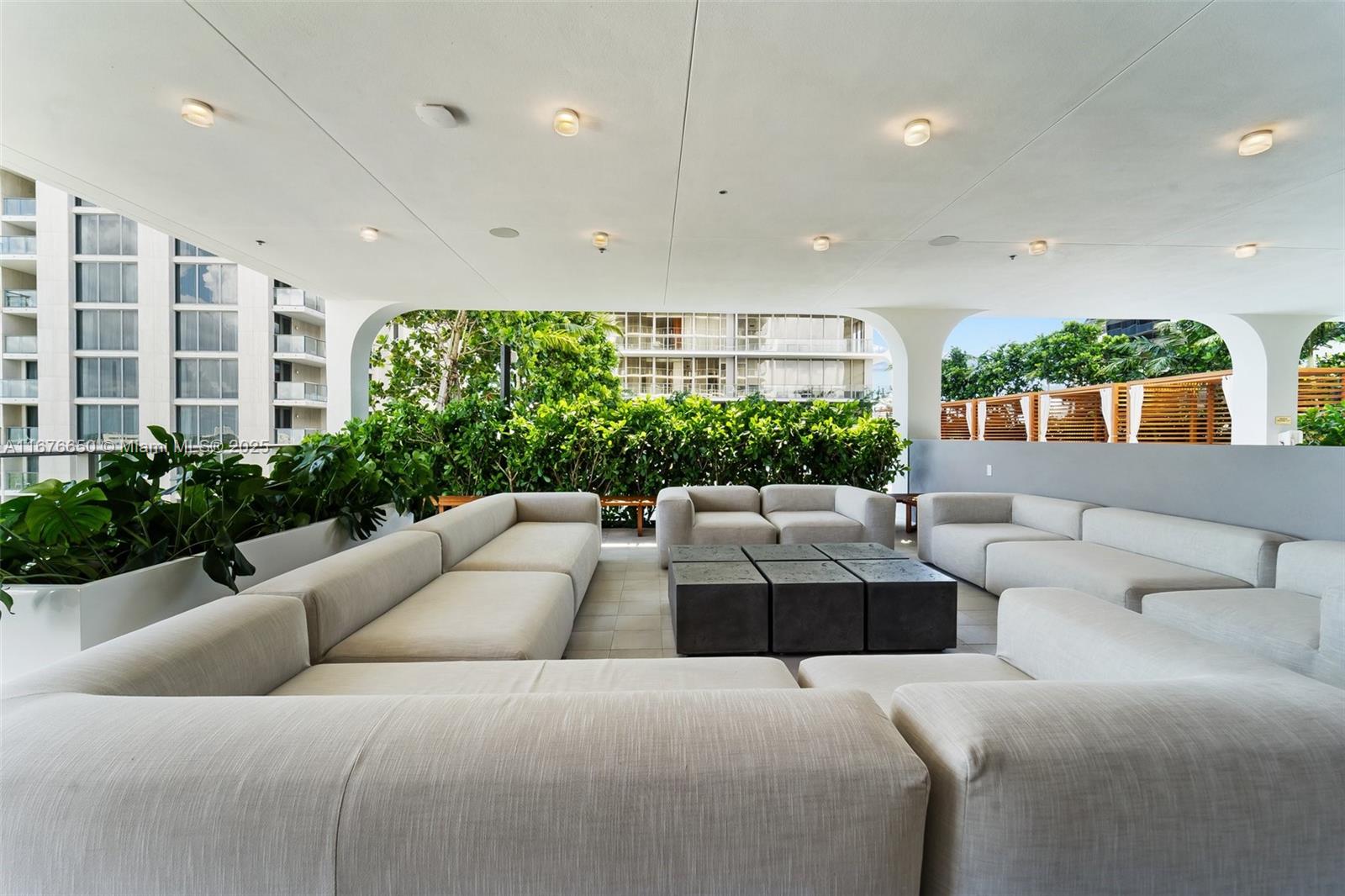 2678 Tigertail Ave #2005, Coconut Grove, Florida image 24