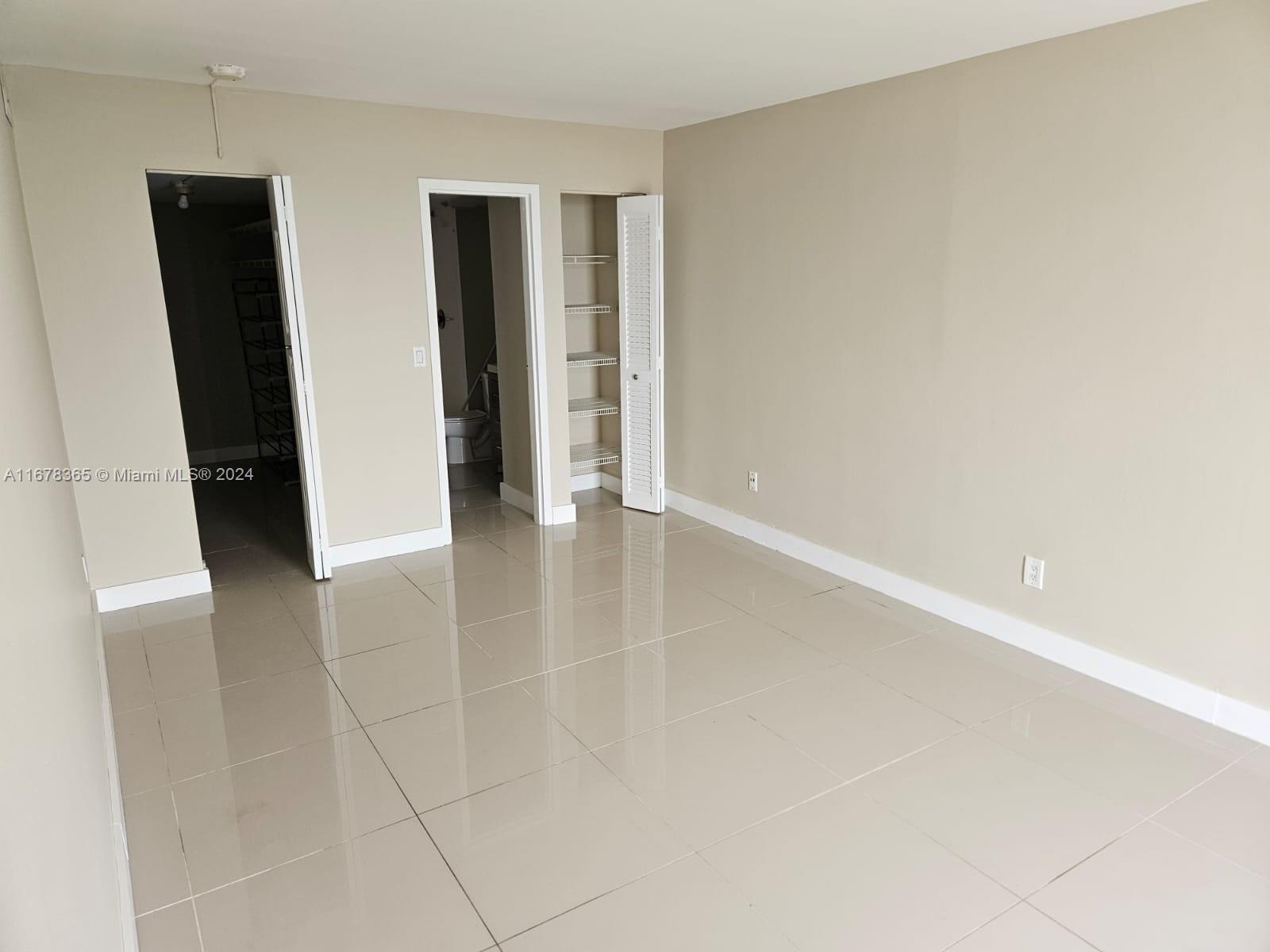 13499 Biscayne Blvd #805, North Miami, Florida image 18