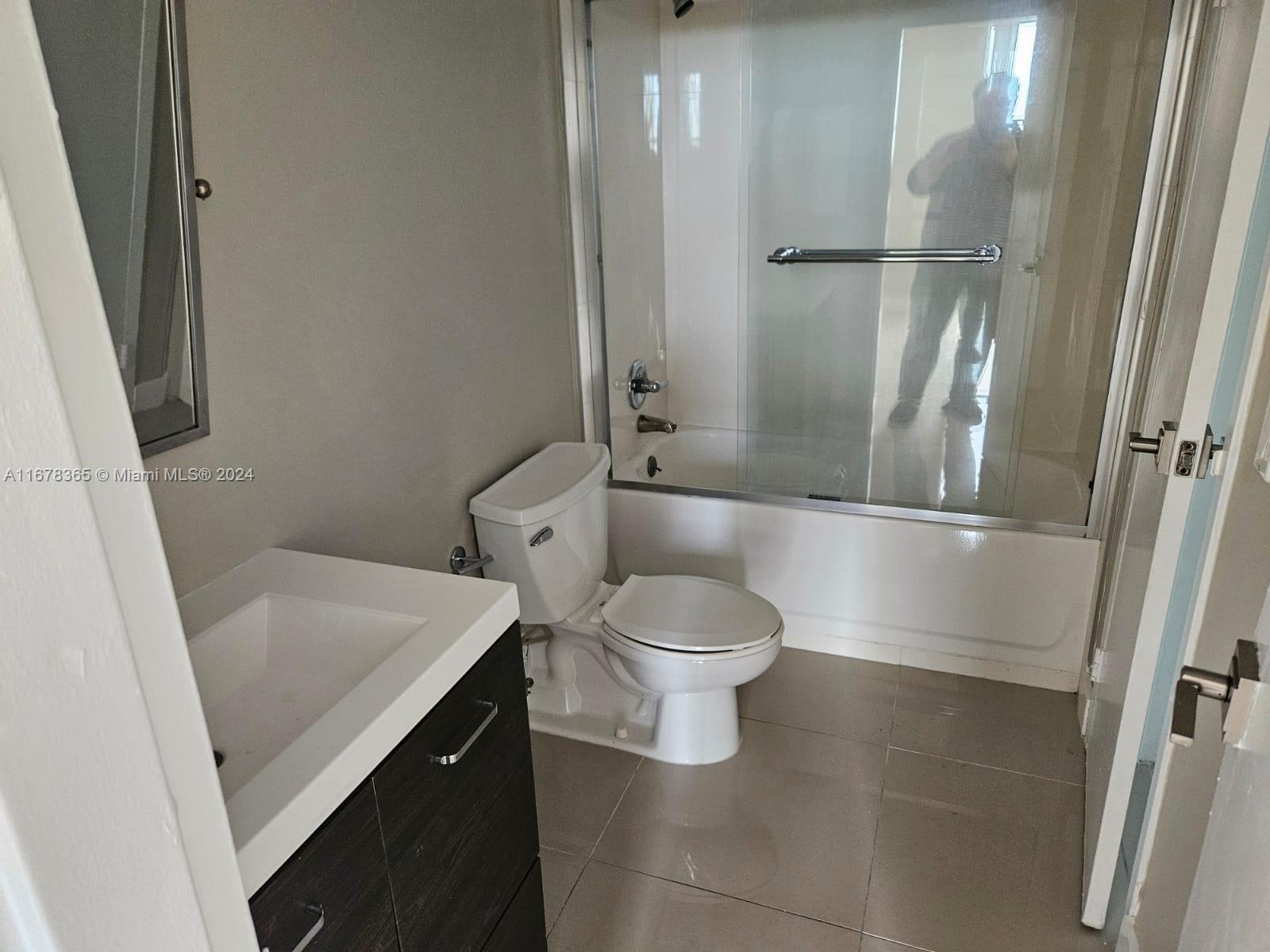 13499 Biscayne Blvd #805, North Miami, Florida image 27