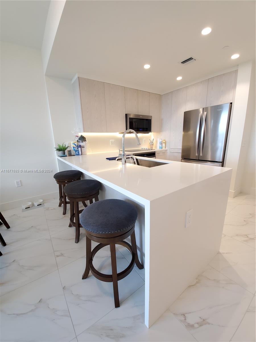 2000 Metropica Way #305, Sunrise, Florida image 33