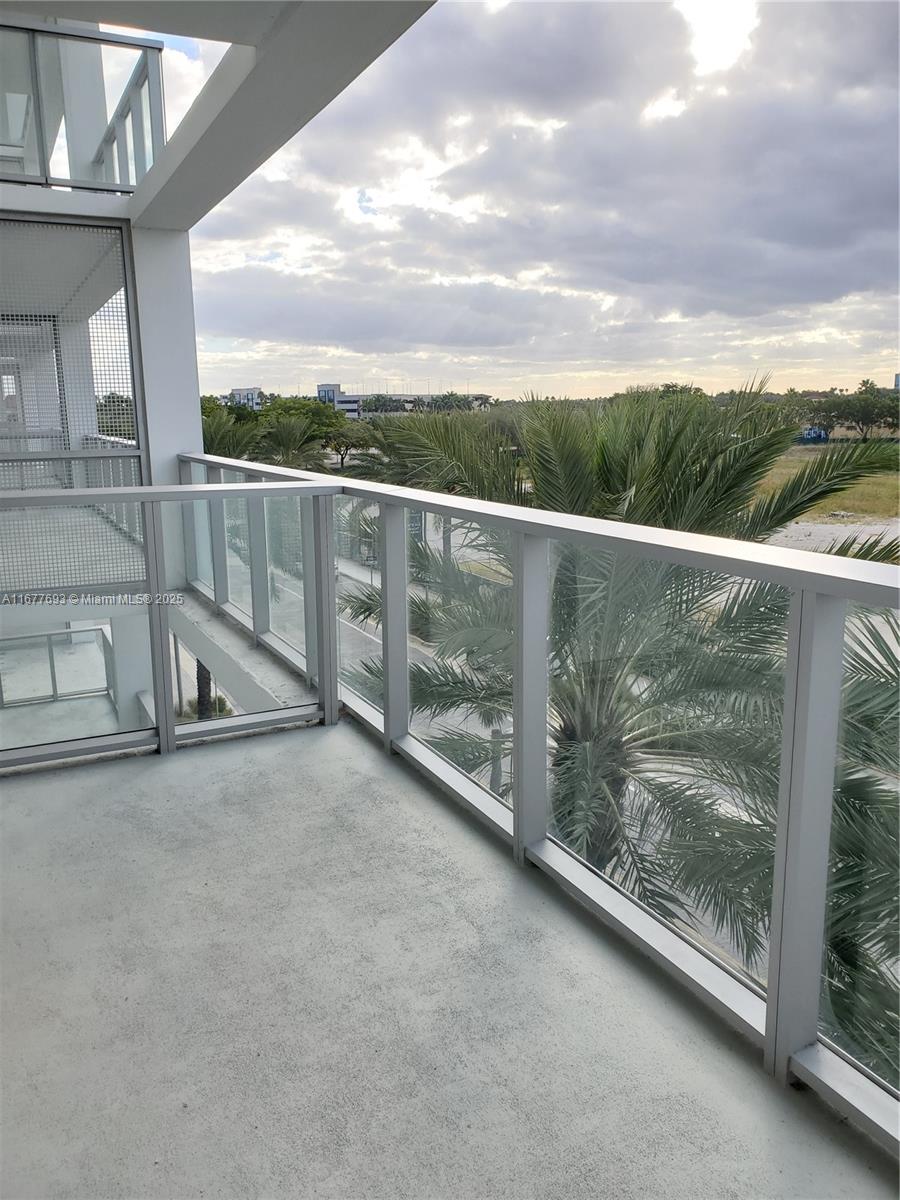 2000 Metropica Way #305, Sunrise, Florida image 46