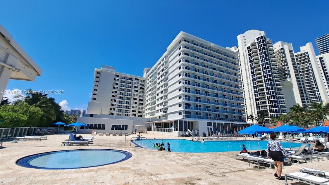 19201 Collins Ave #747, Sunny Isles Beach, Florida image 15