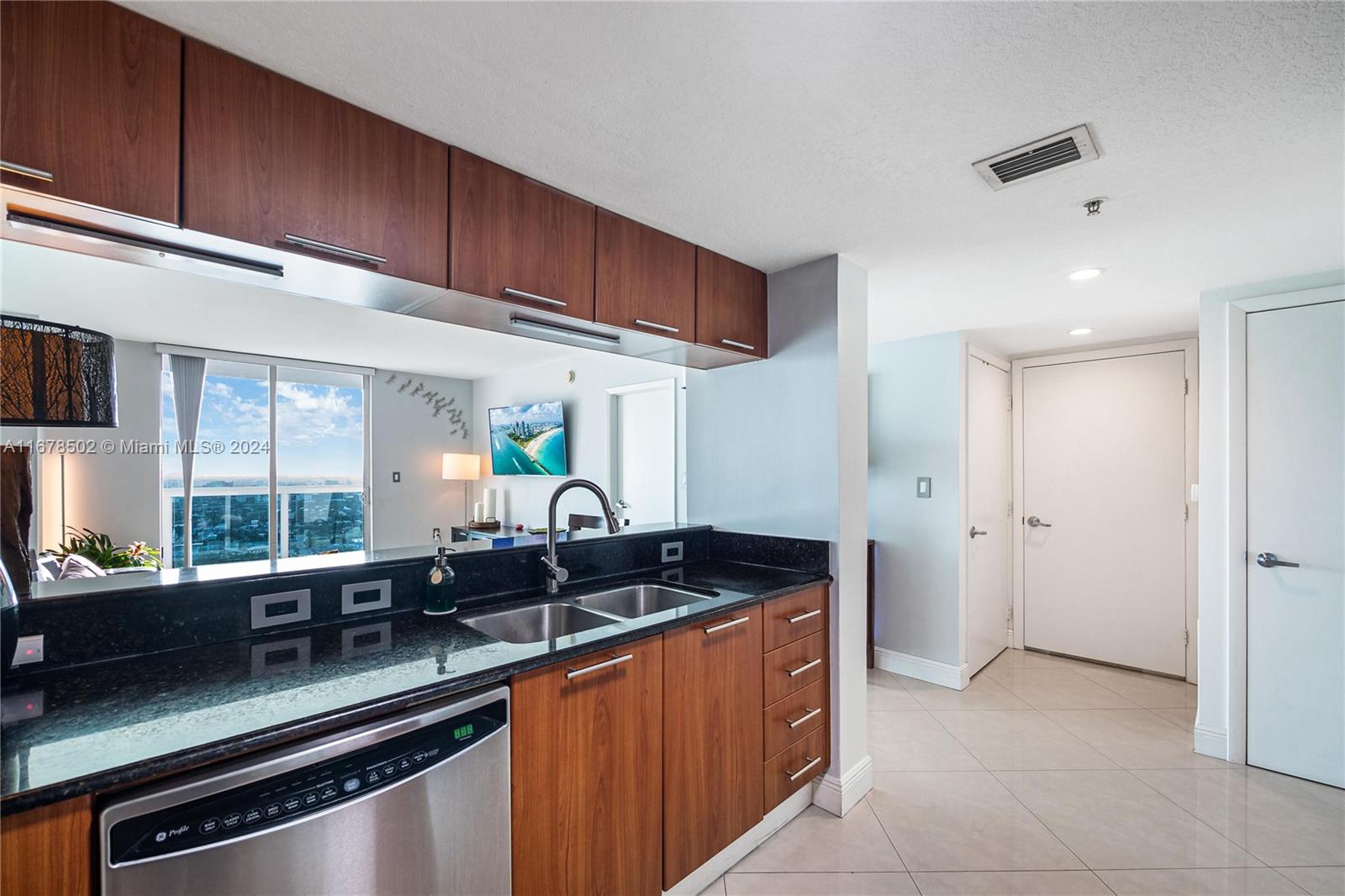 1800 N Bayshore Dr #4108, Miami FL 33132