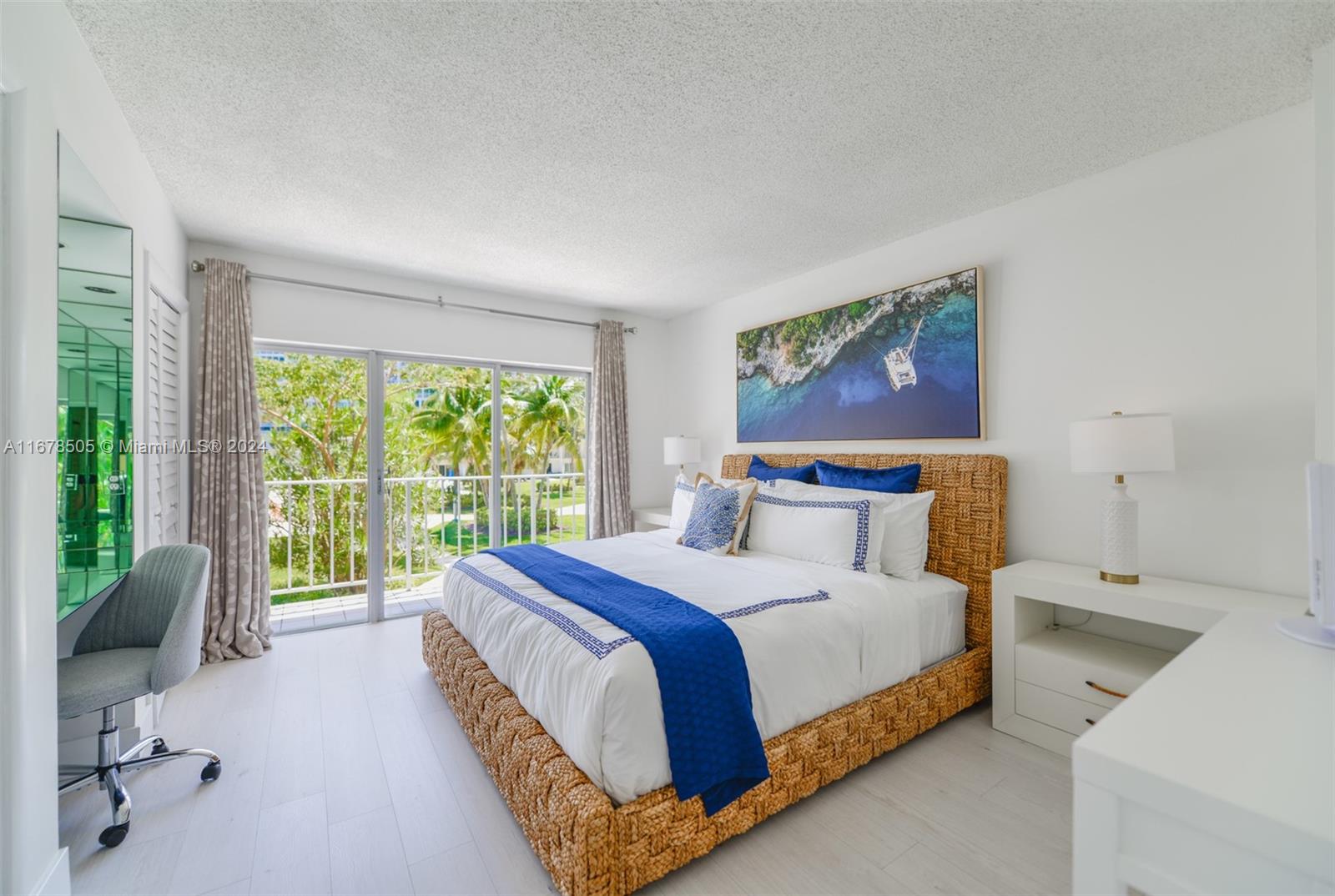 881 Ocean Dr #TH31, Key Biscayne FL 33149