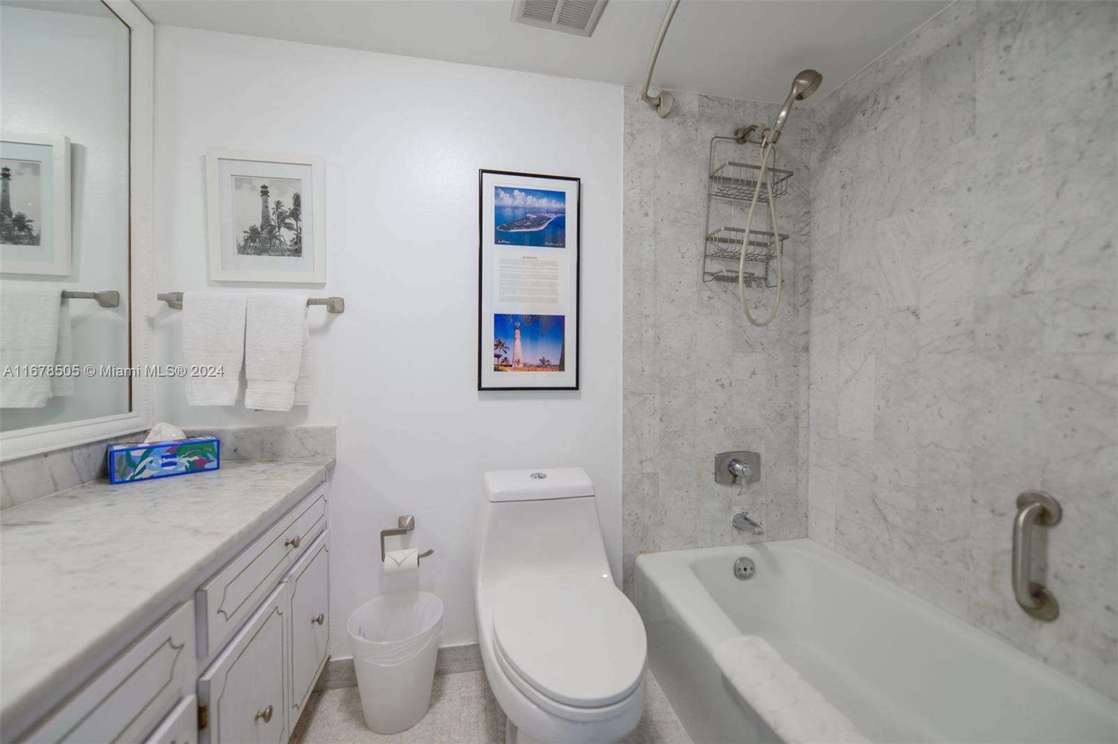 881 Ocean Dr #TH31, Key Biscayne FL 33149