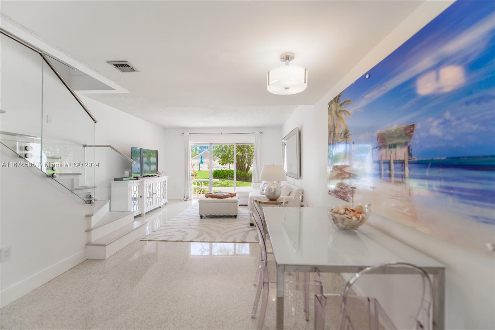 881 Ocean Dr #TH31, Key Biscayne FL 33149